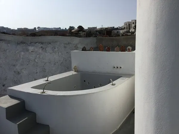Two-Bedroom Modern Villa for Sale in Santorini, Cyclades — photo 4