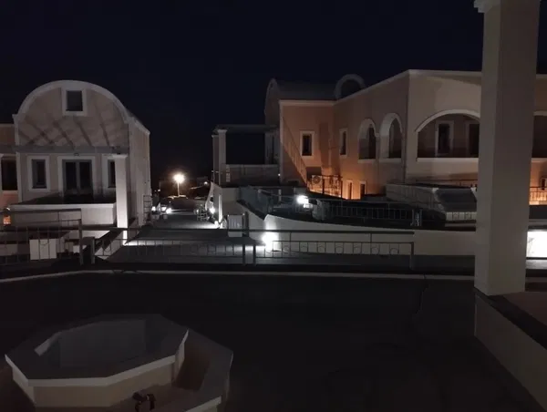 950 m² Hotel for Sale in Santorini, Cyclades — photo 5