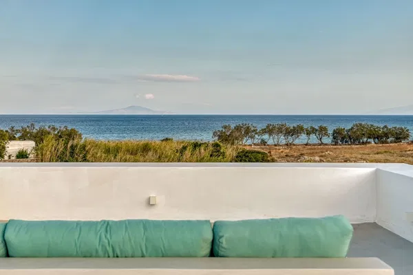 260 m² Four-Bedroom Sea View Villa for Sale in Paros, Cyclades — photo 2
