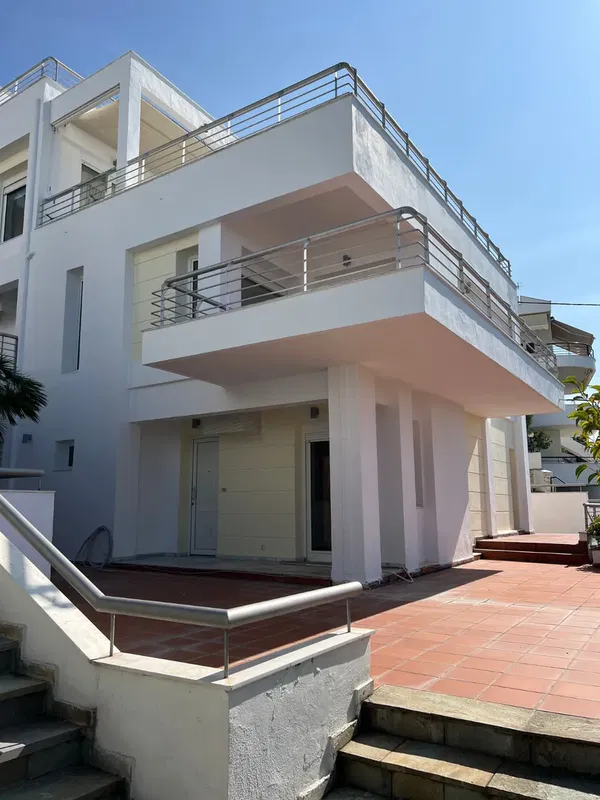 Four-Bedroom Renovated Villa for Rent in Panorama Thessaloniki, Thessaloniki Eastern Suburbs — photo 4