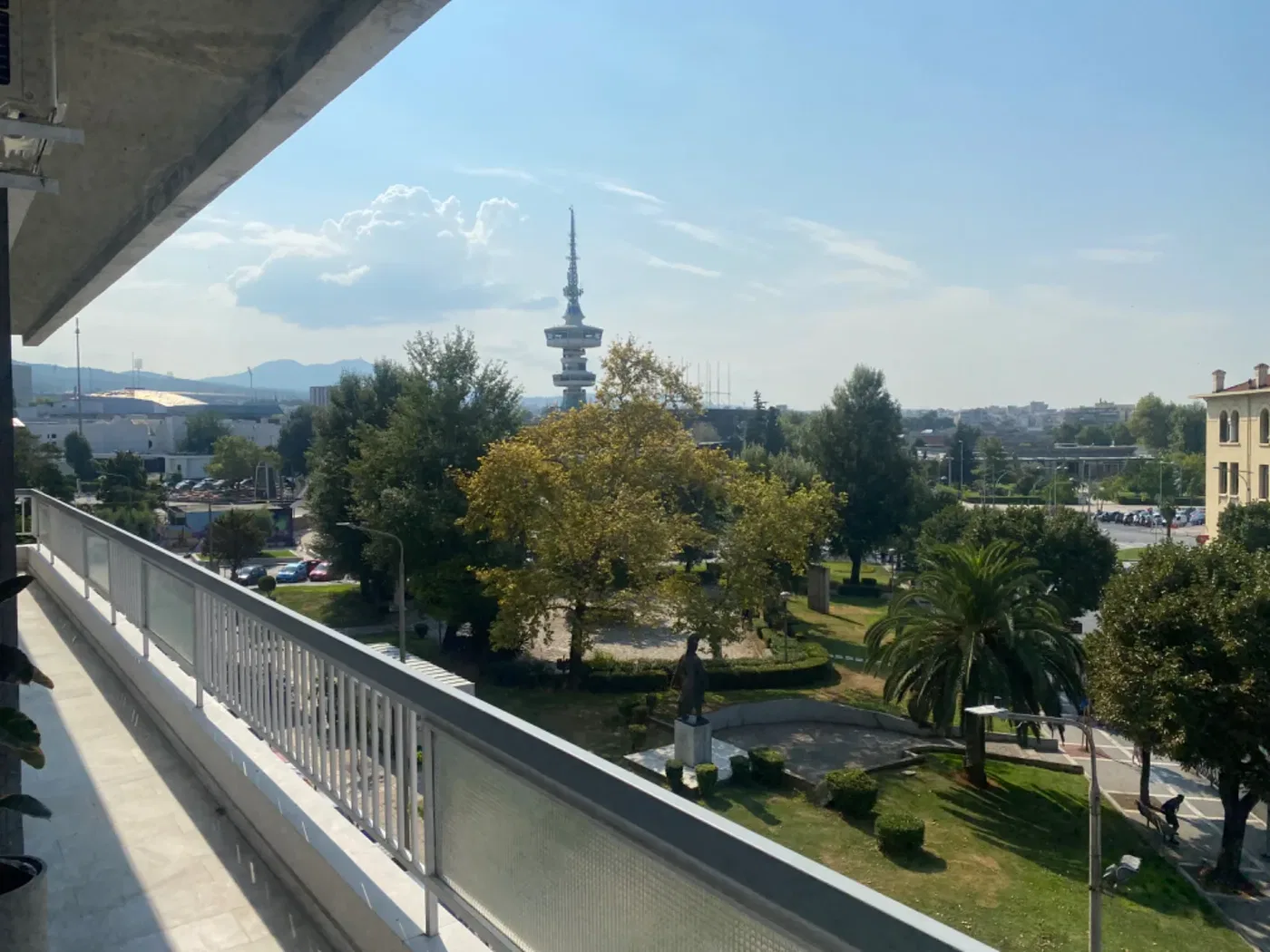 Three-Bedroom Renovated Apartment for Rent in Center Thessaloniki, Thessaloniki Center