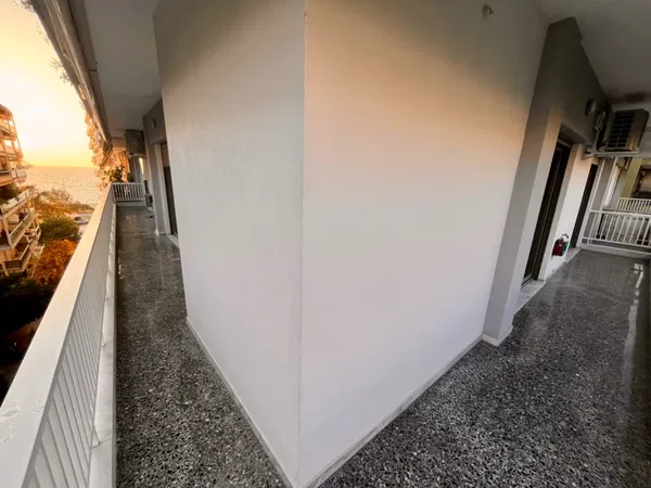 Renovated 140 m² Apartment with Three Bedrooms for Sale in Analipsi - Mpotsari - Nea Paralia, Thessaloniki Center — photo 3