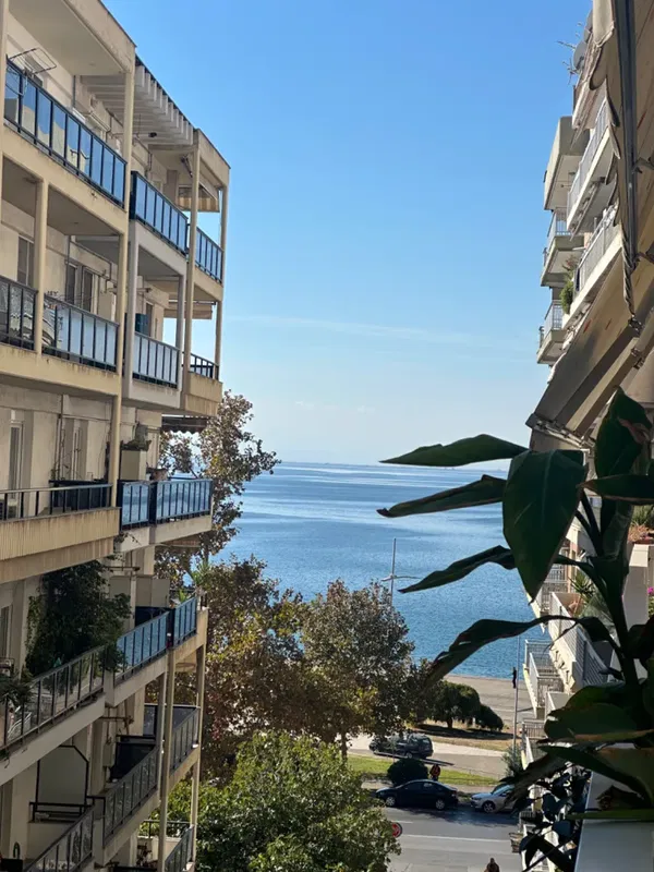 Renovated 140 m² Apartment with Three Bedrooms for Sale in Analipsi - Mpotsari - Nea Paralia, Thessaloniki Center