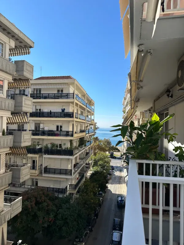 Renovated 140 m² Apartment with Three Bedrooms for Sale in Analipsi - Mpotsari - Nea Paralia, Thessaloniki Center — photo 2