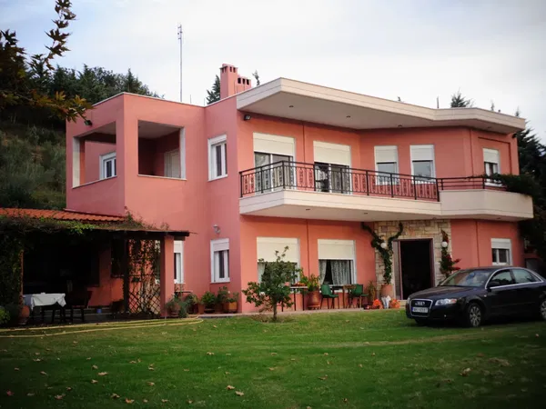 408 m² Five-Bedroom Villa for Sale in Thermi Thessaloniki, Thessaloniki Eastern Suburbs