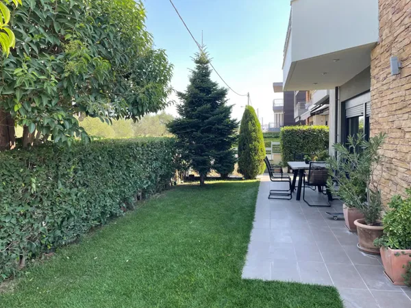 170 m² Four-Bedroom Villa for Sale in Thermi Thessaloniki, Thessaloniki Eastern Suburbs — photo 2