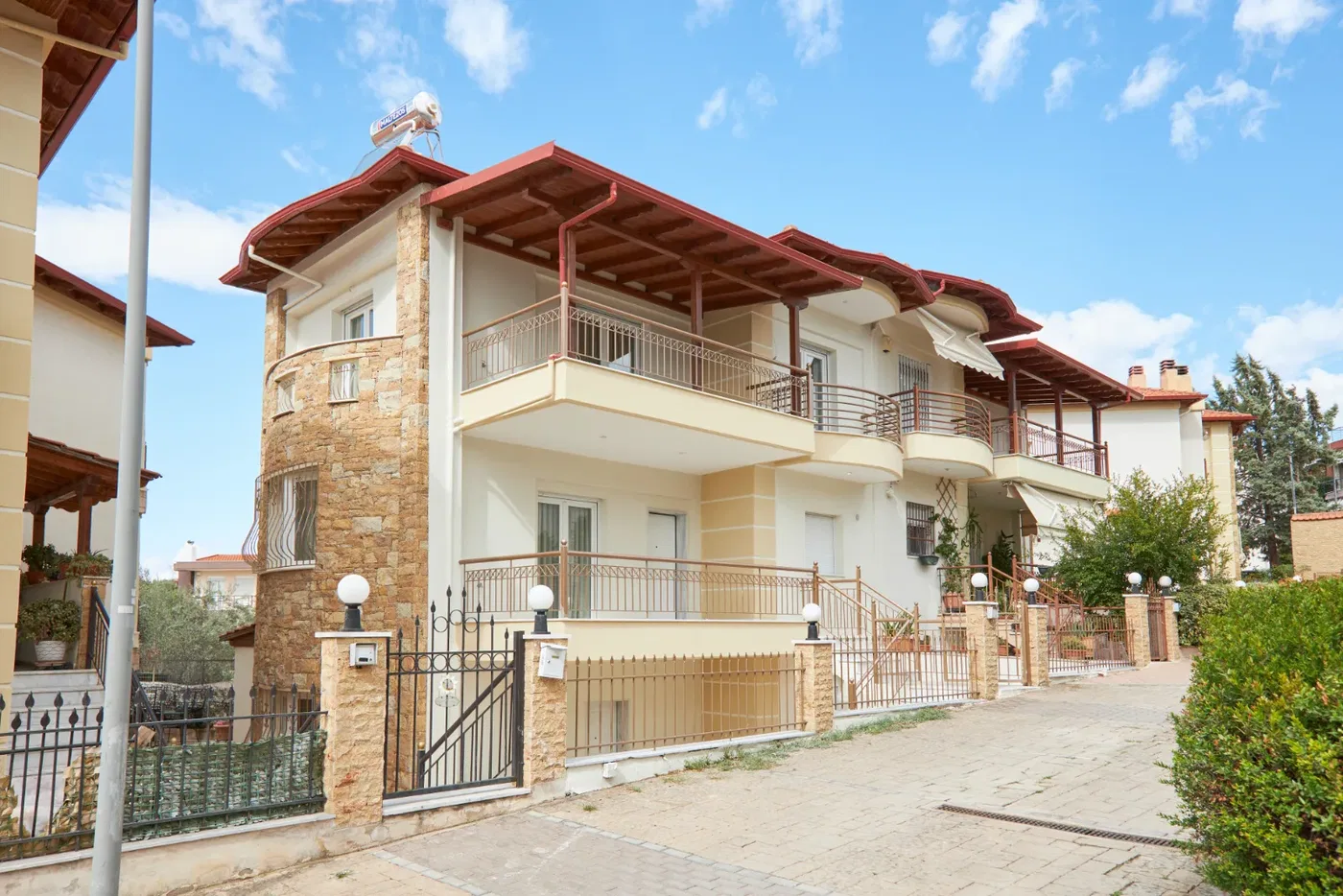 212 m² Four-Bedroom Villa for Sale in Thermi Thessaloniki, Thessaloniki Eastern Suburbs