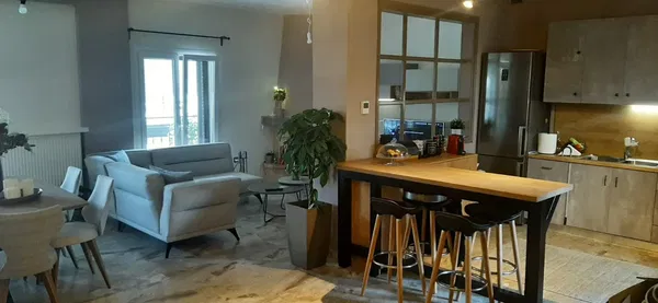 134 m² Renovated Three-Bedroom Apartment for Sale in Kato Toumpa, Thessaloniki Center — photo 4