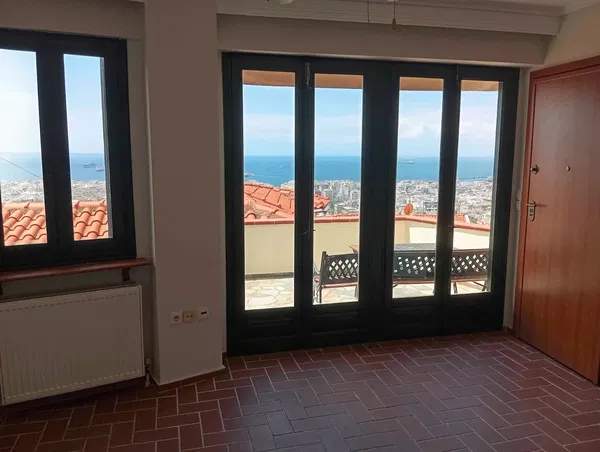 Renovated One-Bedroom Apartment for Sale in Ano Poli-Kastra, Thessaloniki Center — photo 5