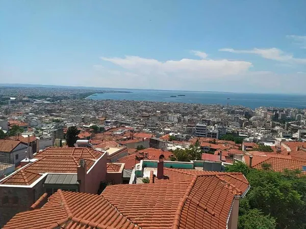 Renovated One-Bedroom Apartment for Sale in Ano Poli-Kastra, Thessaloniki Center — photo 2