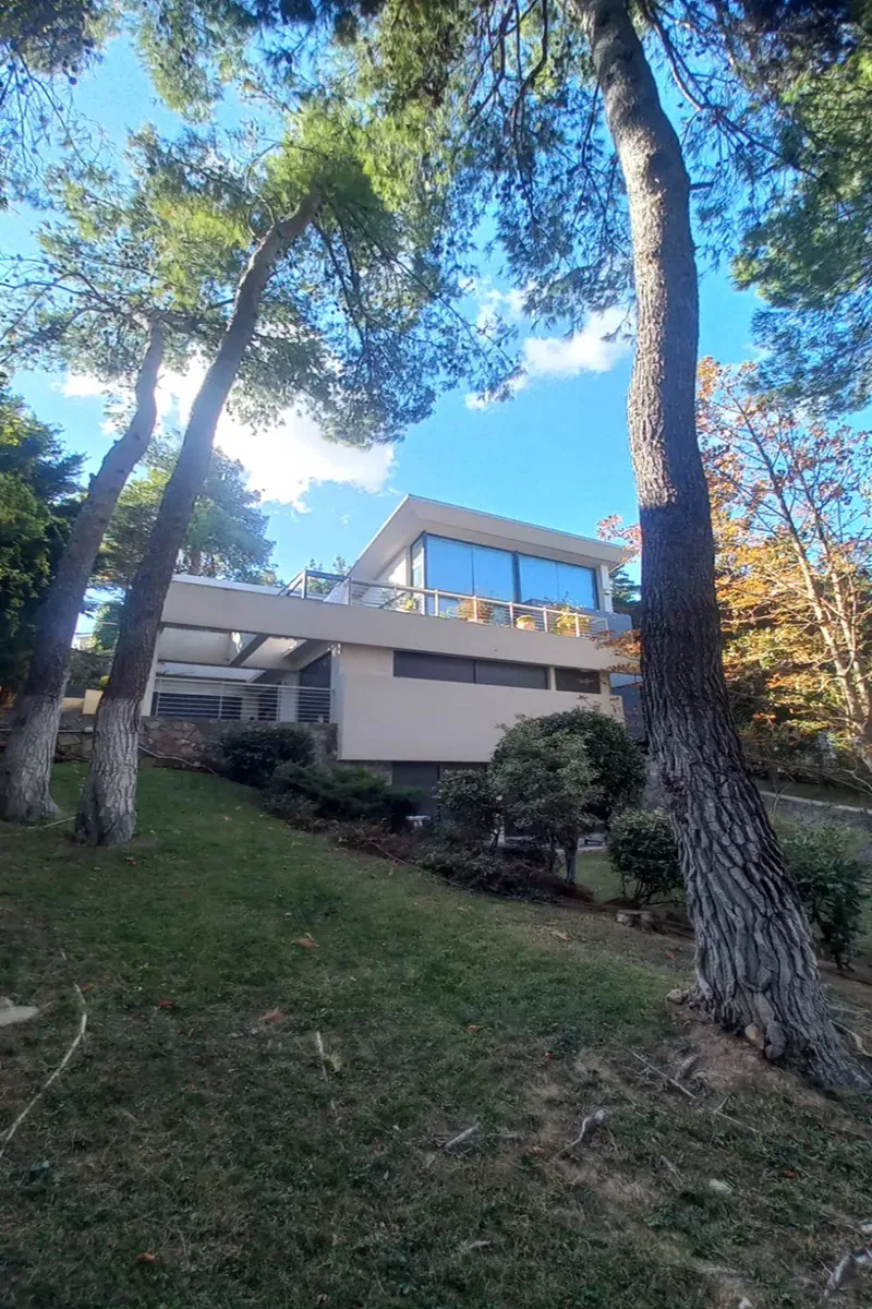 Five-Bedroom Villa for Sale in Stamata, Athens Northern suburbs