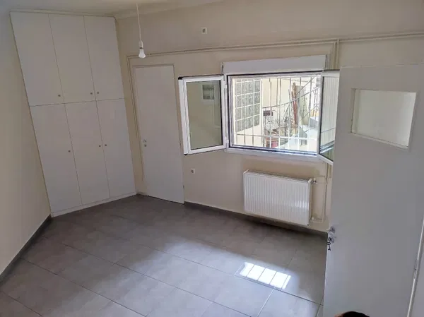210 m² Building for Sale in Ilion, Athens Western Suburbs — photo 4