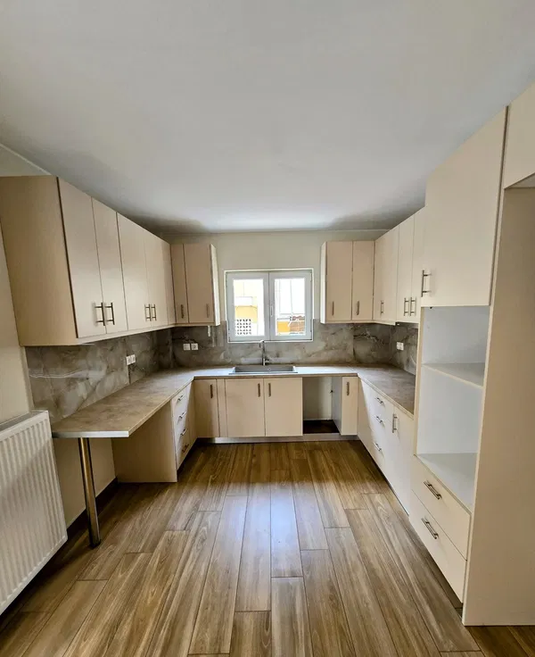 74 m² Renovated Two-Bedroom Apartment for Sale in Pangrati, Athens Center — photo 4