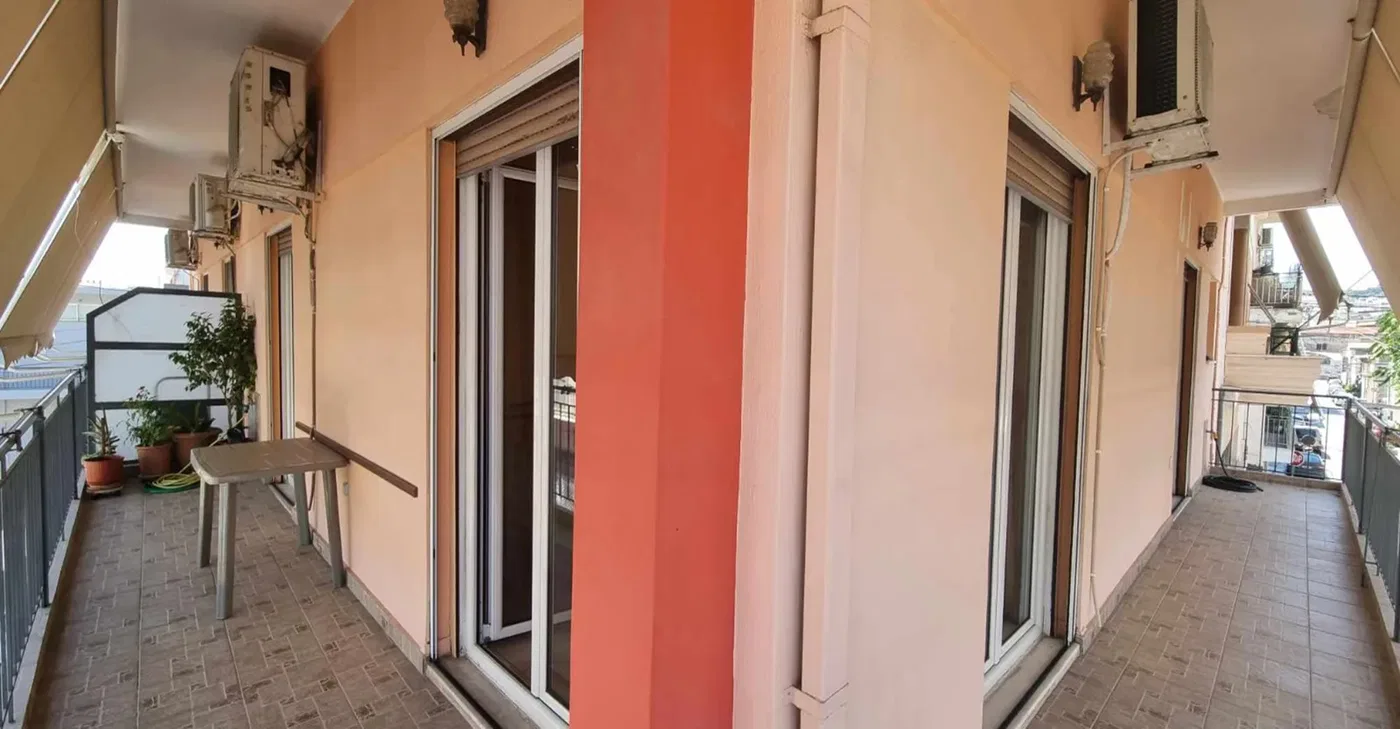 77 m² Renovated Two-Bedroom Apartment for Sale in Piraeus, Piraeus Suburbs
