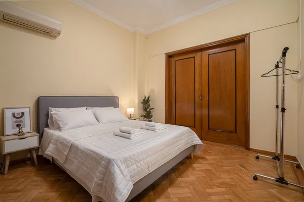 125 m² Two-Bedroom Renovated Apartment for Sale in Center Athens, Athens Center — photo 5