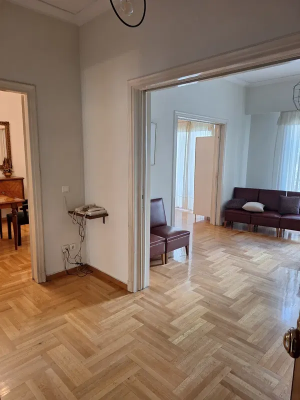 Renovated 120 m² Apartment with Three Bedrooms for Sale in Exarchia - Neapoli, Athens Center — photo 2