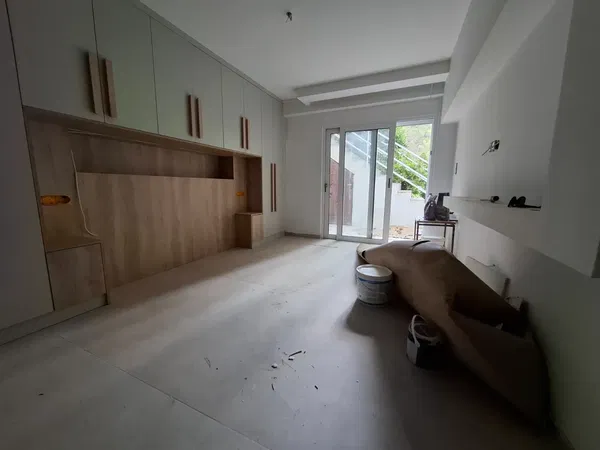 66 m² Renovated One-Bedroom Apartment for Sale in Vouliagmeni, Athens Southern suburbs — photo 5
