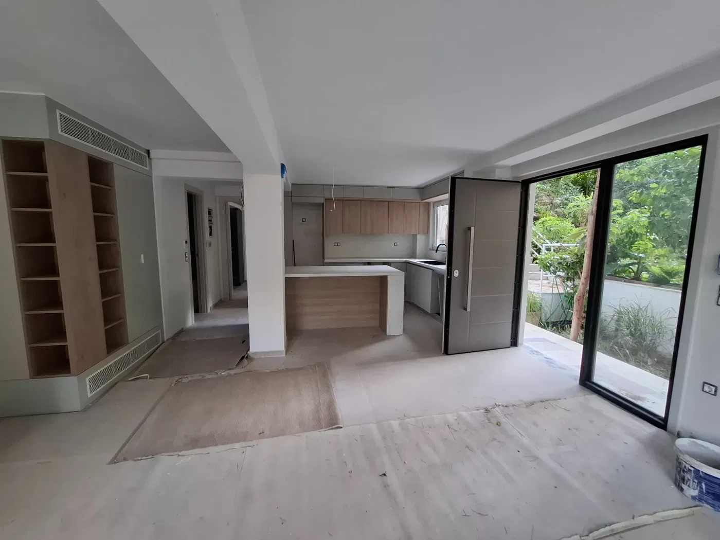66 m² Renovated One-Bedroom Apartment for Sale in Vouliagmeni, Athens Southern suburbs