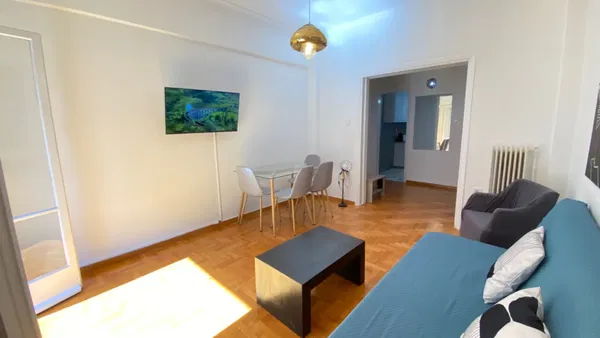 Two-Bedroom Apartment for Sale in Kypseli, Athens Center with Air conditioning — photo 2