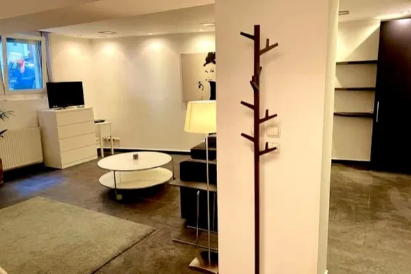 Renovated 55 m² Apartment with One Bedrooms for Sale in Kolonaki - Lycabettus, Athens Center — photo 4