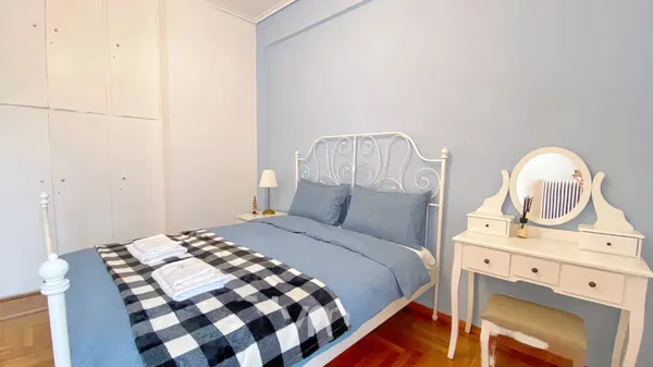 Renovated 124 m² Apartment with Three Bedrooms for Sale in Neos Kosmos, Athens Center — photo 5