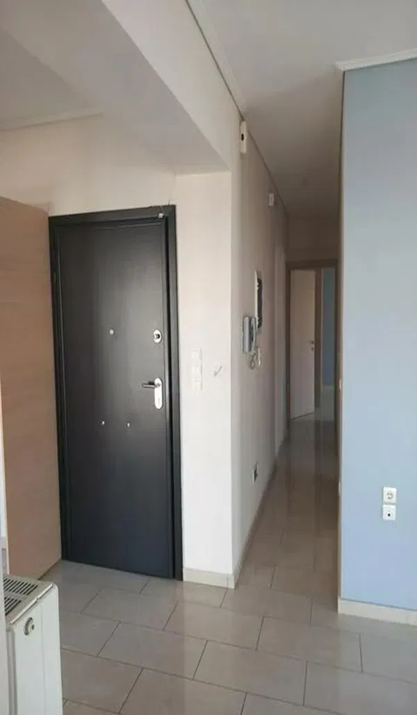 65 m² Apartment with Two Bedrooms for Sale in Peristeri, Athens Western Suburbs — photo 4