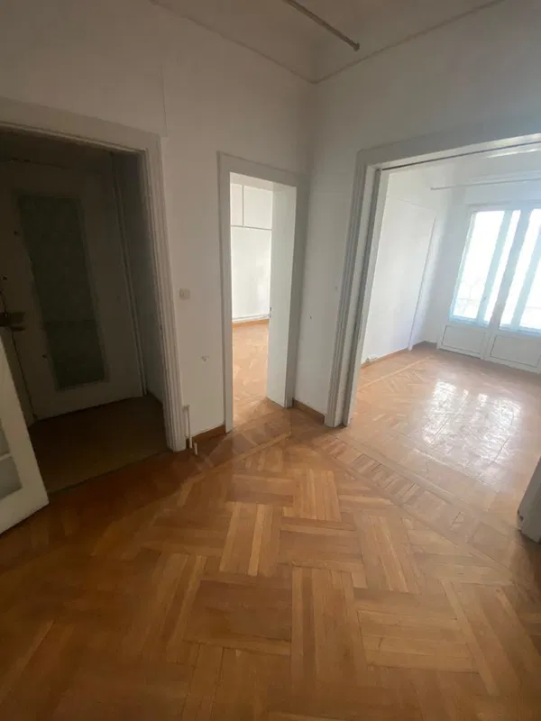 175 m² Apartment with Four Bedrooms for Sale in Kolonaki - Lycabettus, Athens Center