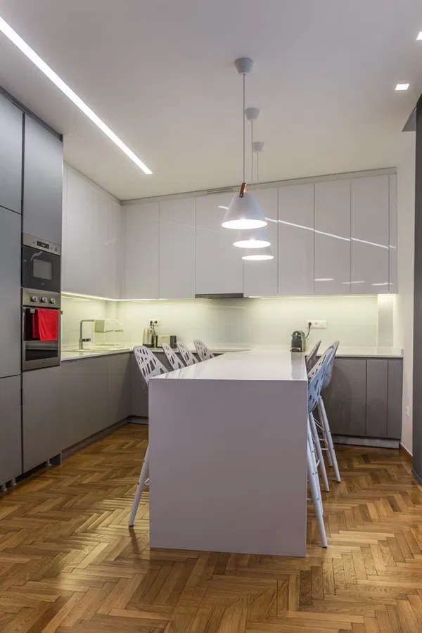 105 m² Renovated Three-Bedroom Apartment for Sale in Kolonaki - Lycabettus, Athens Center — photo 5