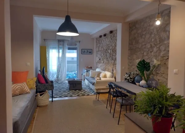 67 m² Renovated One-Bedroom Apartment for Sale in Kolonaki - Lycabettus, Athens Center