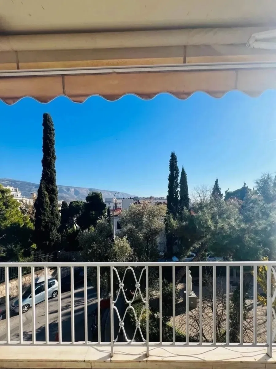 Two-Bedroom Renovated Apartment for Sale in Kolonaki - Lycabettus, Athens Center with Air conditioning