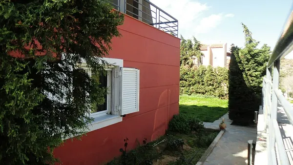 Three-Bedroom Apartment for Sale in Kalyvia Thorikou, Lagonisi — photo 5