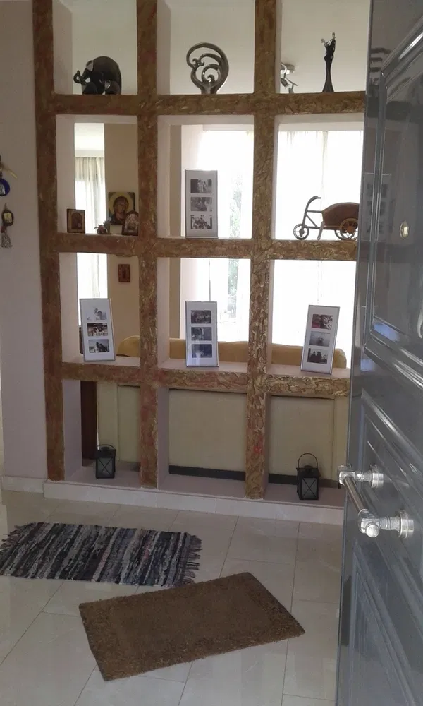 Renovated 190 m² Villa with Three Bedrooms for Sale in Kalyvia Thorikou, Lagonisi — photo 5