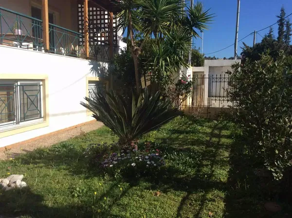 252 m² Villa with Three Bedrooms for Sale in Kalyvia Thorikou, Lagonisi — photo 2