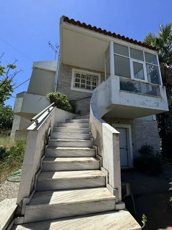 Three-Bedroom Villa for Sale in Lagonisi, Attica