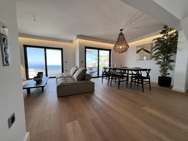 Renovated 145 m² Apartment with Three Bedrooms for Sale in Voula, Athens Southern suburbs — photo 4