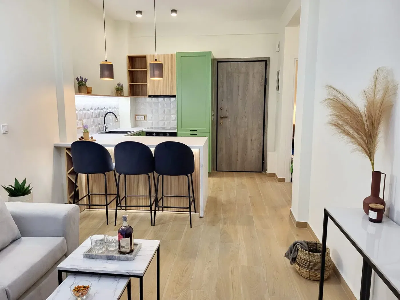 50 m² Renovated One-Bedroom Apartment for Sale in Exarchia - Neapoli, Athens Center