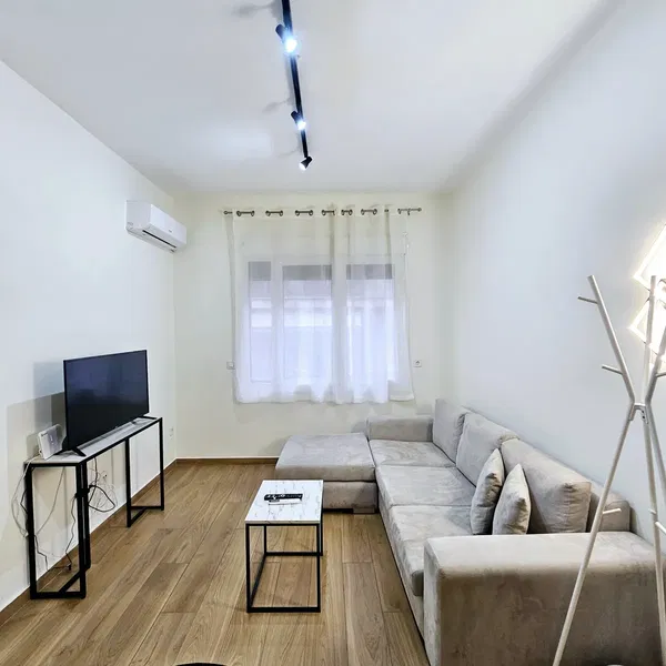 50 m² Renovated One-Bedroom Apartment for Sale in Exarchia - Neapoli, Athens Center — photo 3