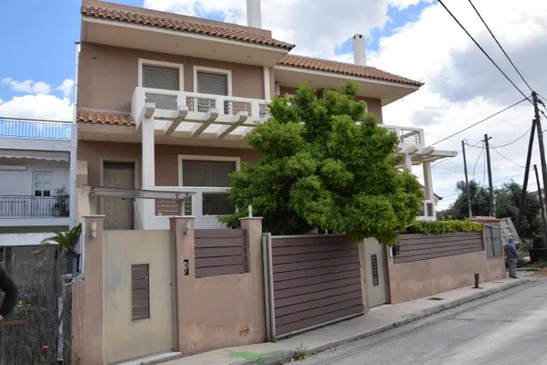 230 m² Four-Bedroom Villa for Sale in Gerakas, Athens Eastern Suburbs