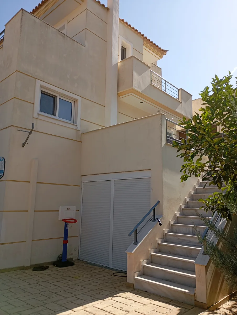 Renovated Three-Bedroom Villa for Sale in Porto Rafti, Attica