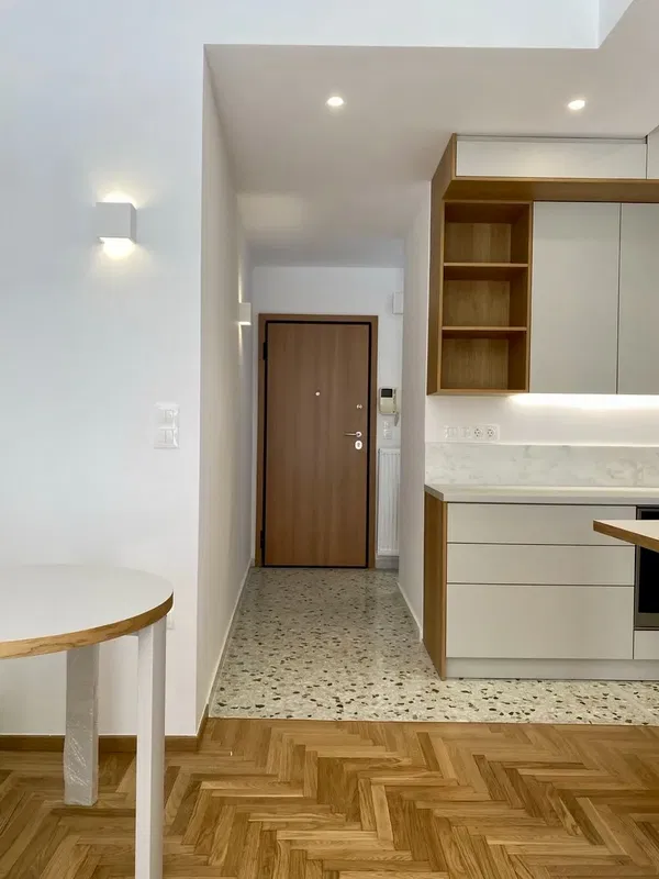 55 m² Two-Bedroom Apartment for Sale in Kolonaki - Lycabettus, Athens Center — photo 3