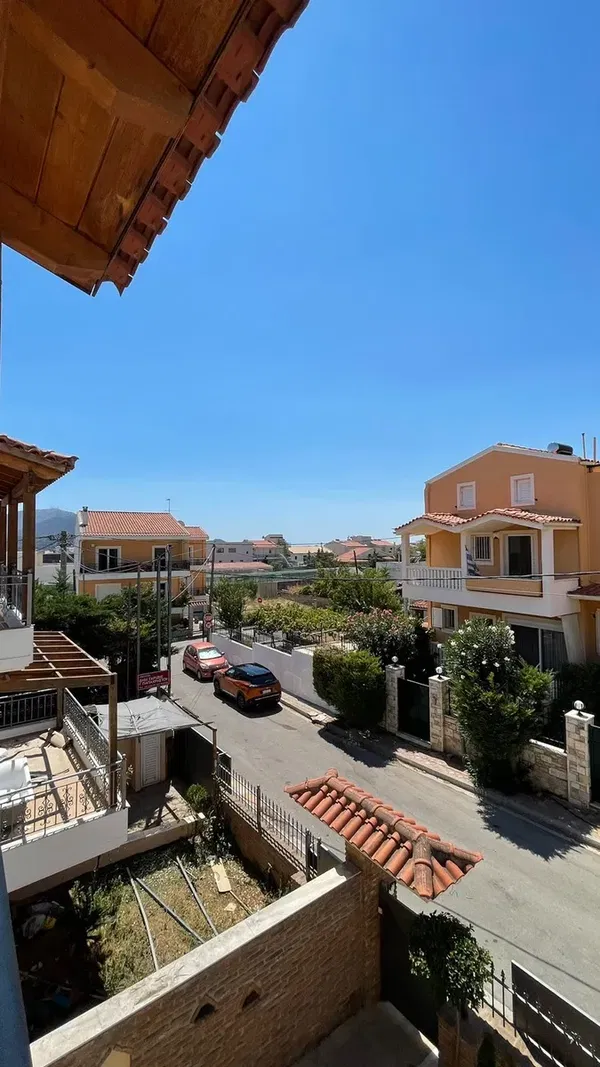 Five-Bedroom Renovated Villa for Rent in Gerakas, Athens Eastern Suburbs — photo 4