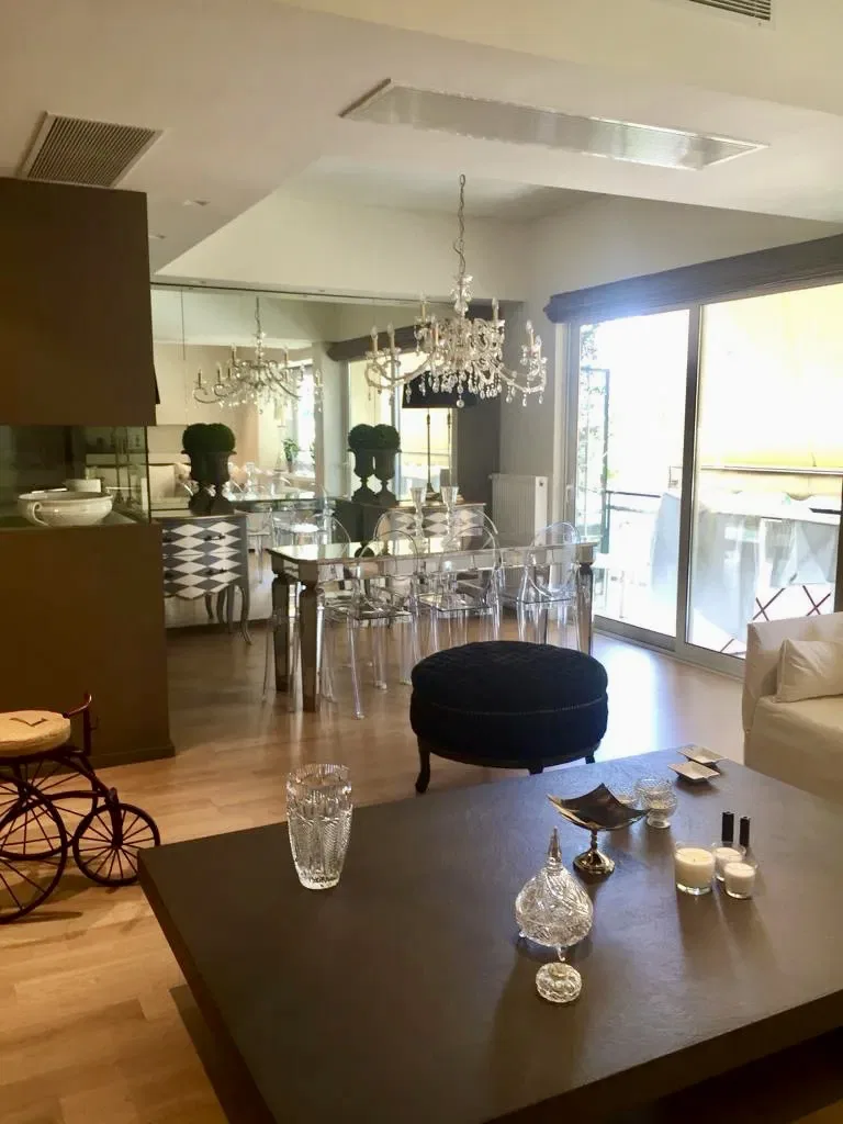 126 m² Apartment with Two Bedrooms for Rent in Kolonaki - Lycabettus, Athens Center