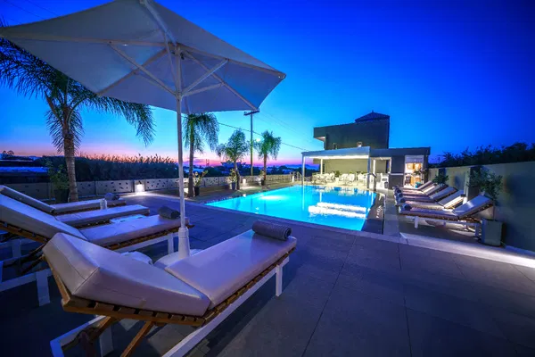 600 m² Hotel for Sale in Hersonissos, Heraklion — photo 5