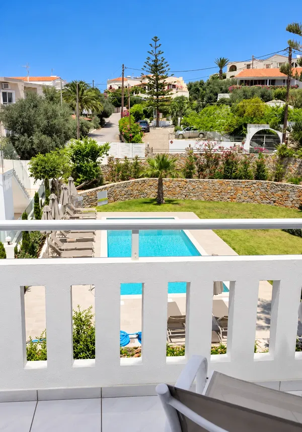 Renovated Hotel for Sale in Almyrida, Apokoronas — photo 3