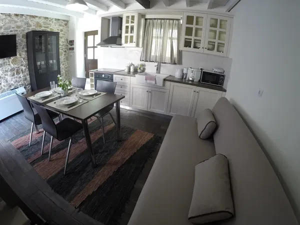 One-Bedroom Renovated Villa for Sale in Lesvos, Eastern Aegean — photo 4