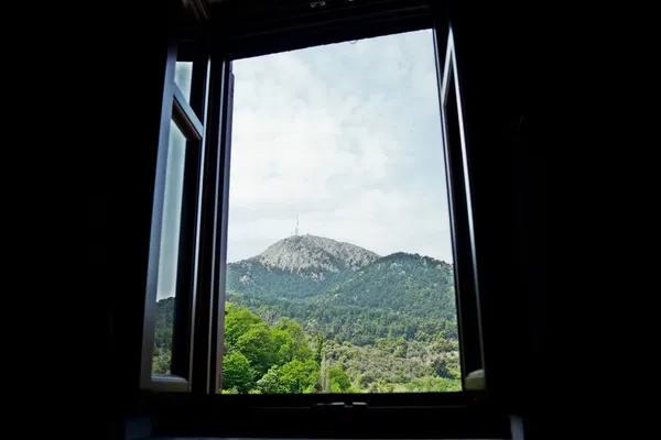 One-Bedroom Renovated Villa for Sale in Lesvos, Eastern Aegean — photo 3