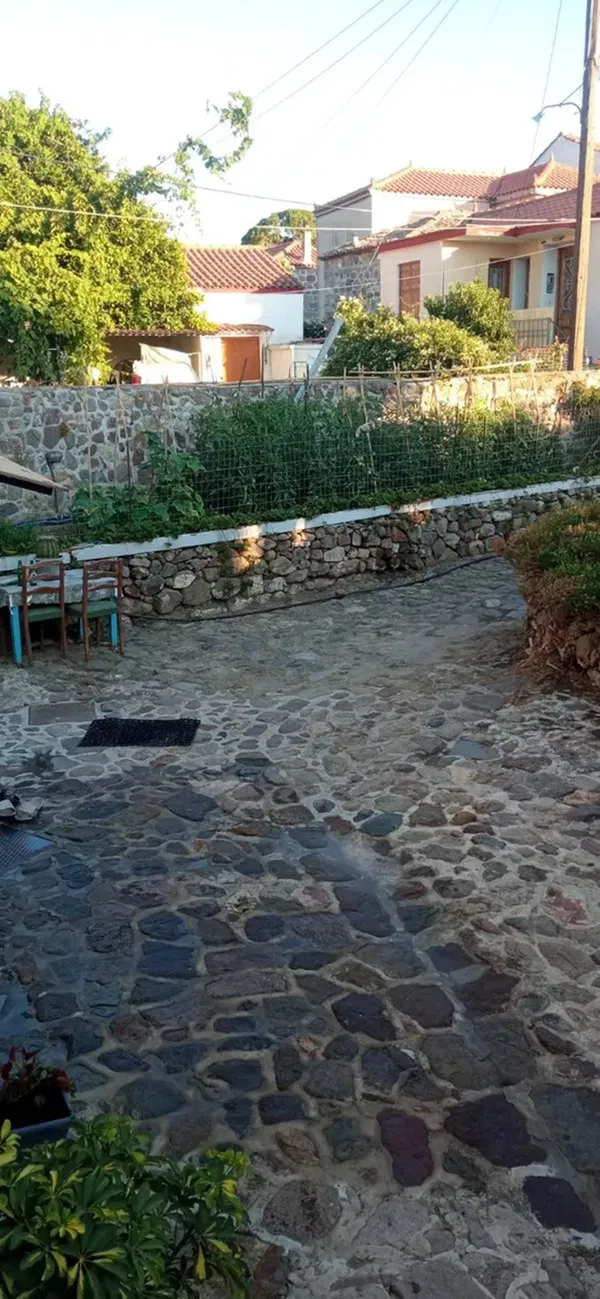Five-Bedroom Renovated Villa for Sale in Lesvos, Eastern Aegean — photo 4