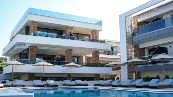 1485 m² Hotel for Sale in Kassandra, Halkidiki