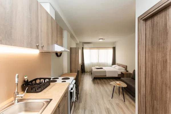 Eight-Bedroom Apartment for Sale in Center Thessaloniki, Thessaloniki Center