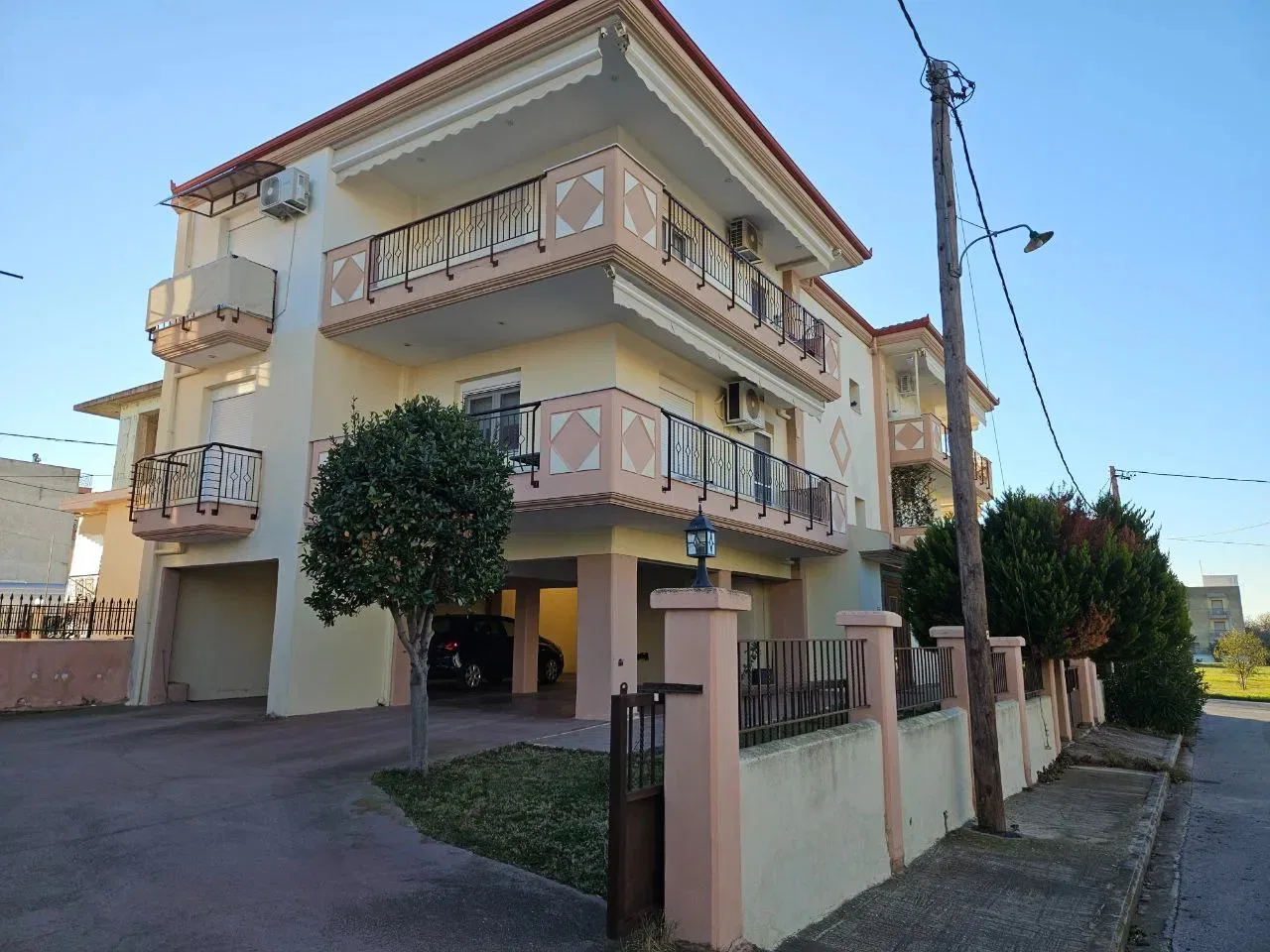Sea View Two-Bedroom Apartment for Sale in Michaniona, Thessaloniki - Rest of Prefecture